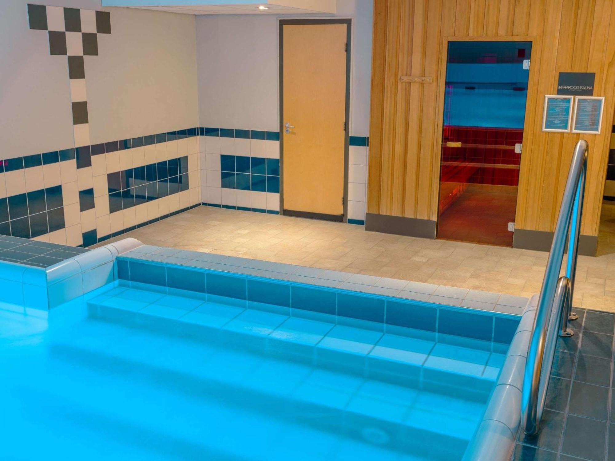 Mercure Hotel Tilburg Centrum Екстер'єр фото