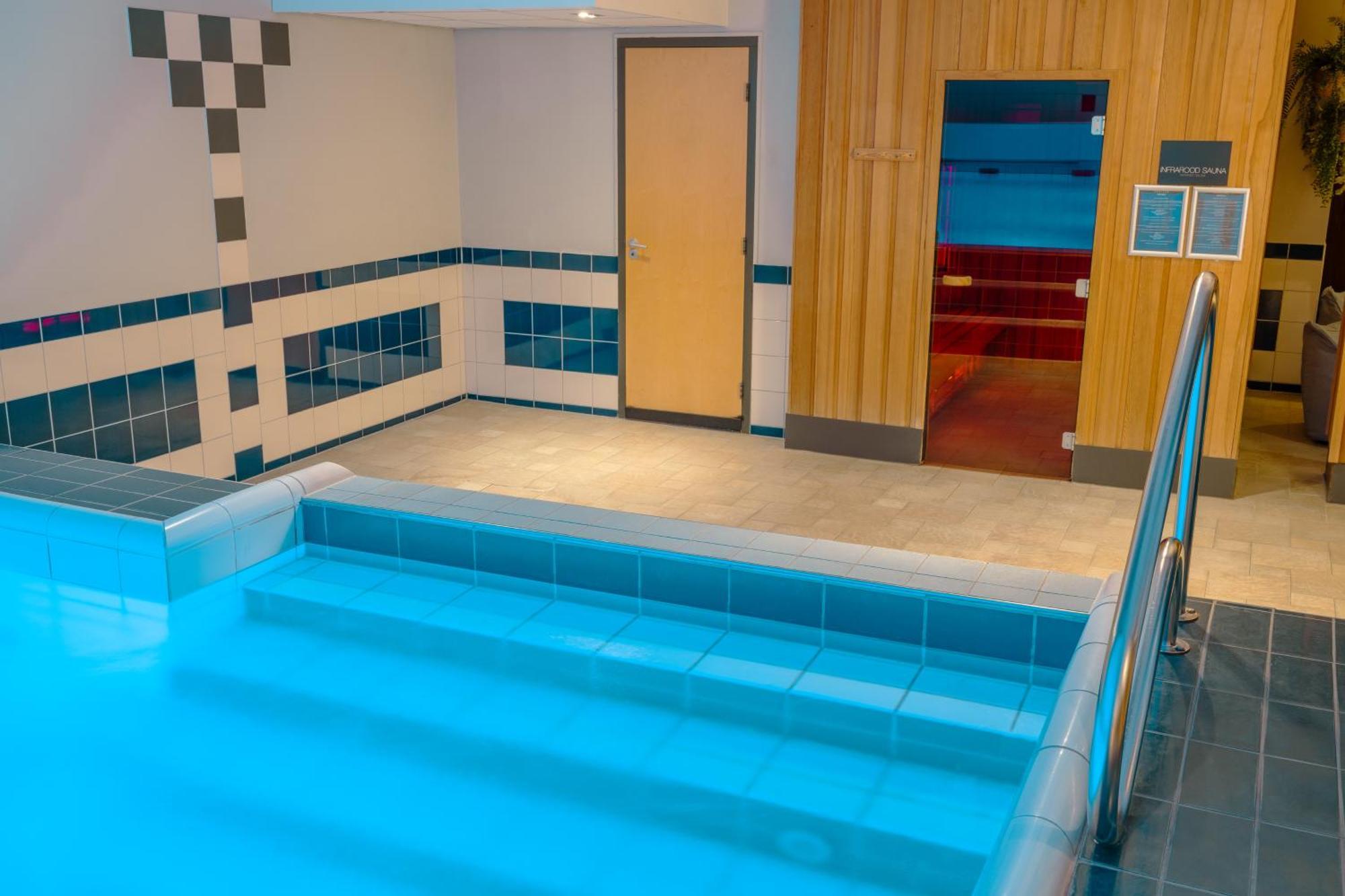 Mercure Hotel Tilburg Centrum Екстер'єр фото